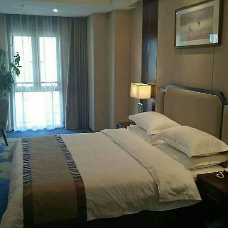 Shizhushan Jinling Hotel Yizheng Exteriör bild